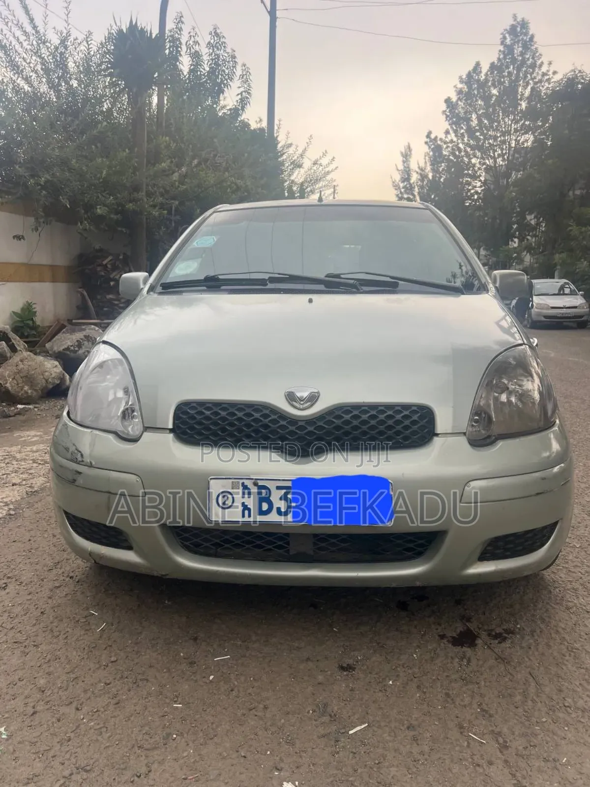 Toyota Vitz 1.0 FWD 5dr 2002 Gold