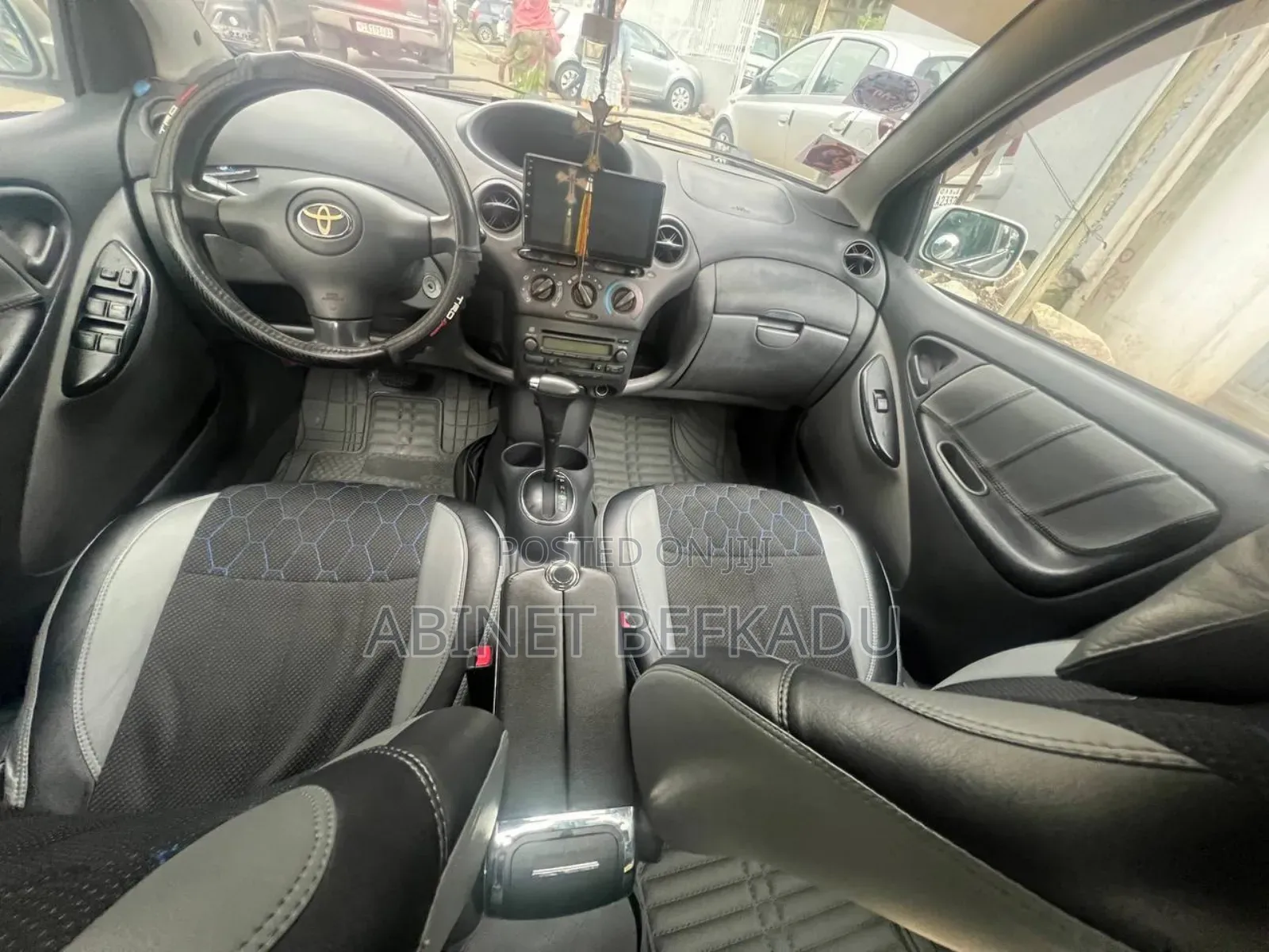 Toyota Vitz 1.0 FWD 5dr 2002 Gold