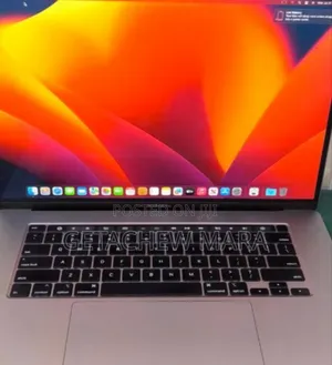 New Laptop Apple MacBook Pro 2019 16GB Intel Core I9 SSD 512GB