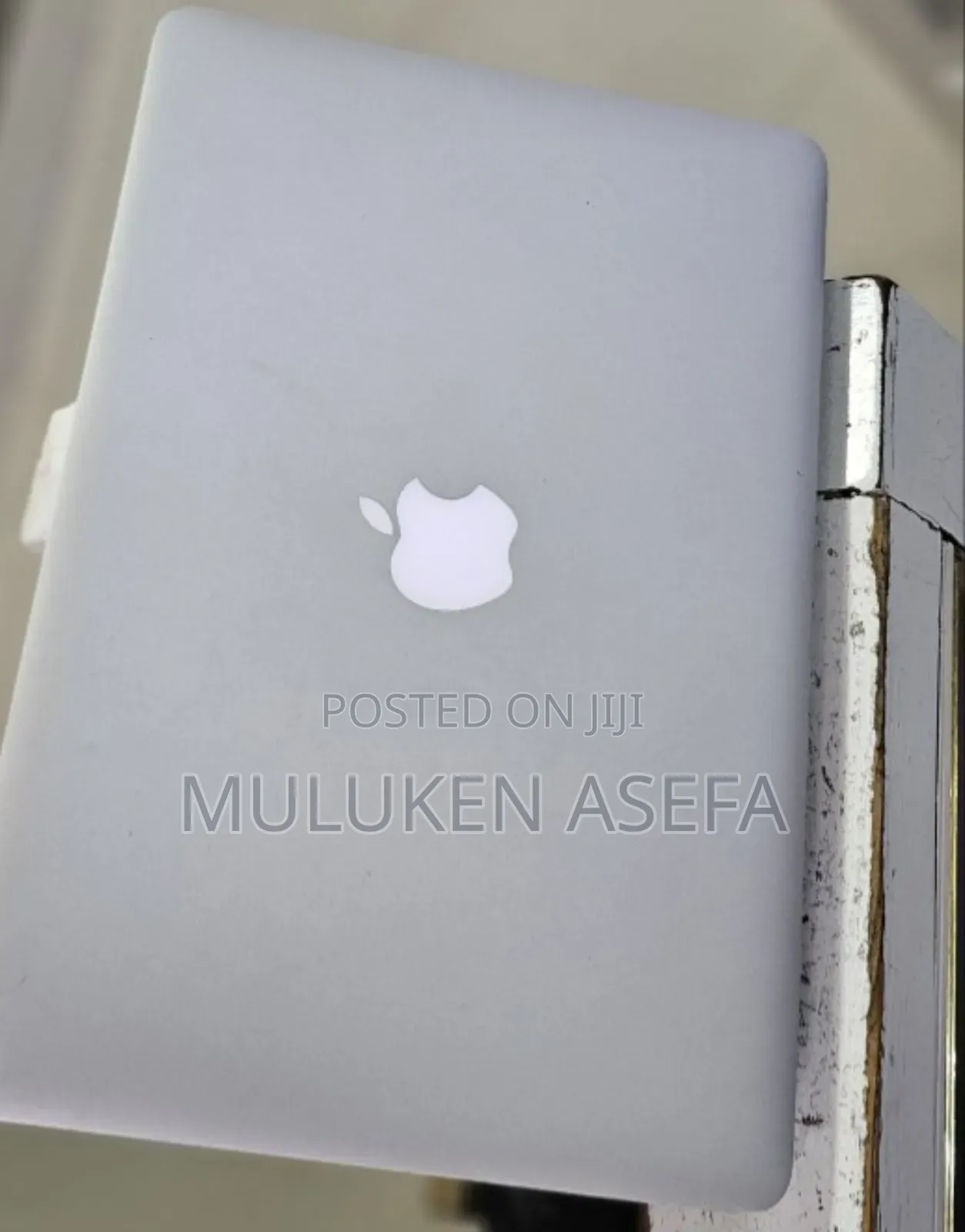 New Laptop Apple MacBook Pro 2015 8GB Intel Core I5 SSD 256GB