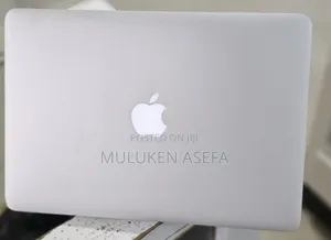 New Laptop Apple MacBook Pro 2015 8GB Intel Core I5 SSD 256GB