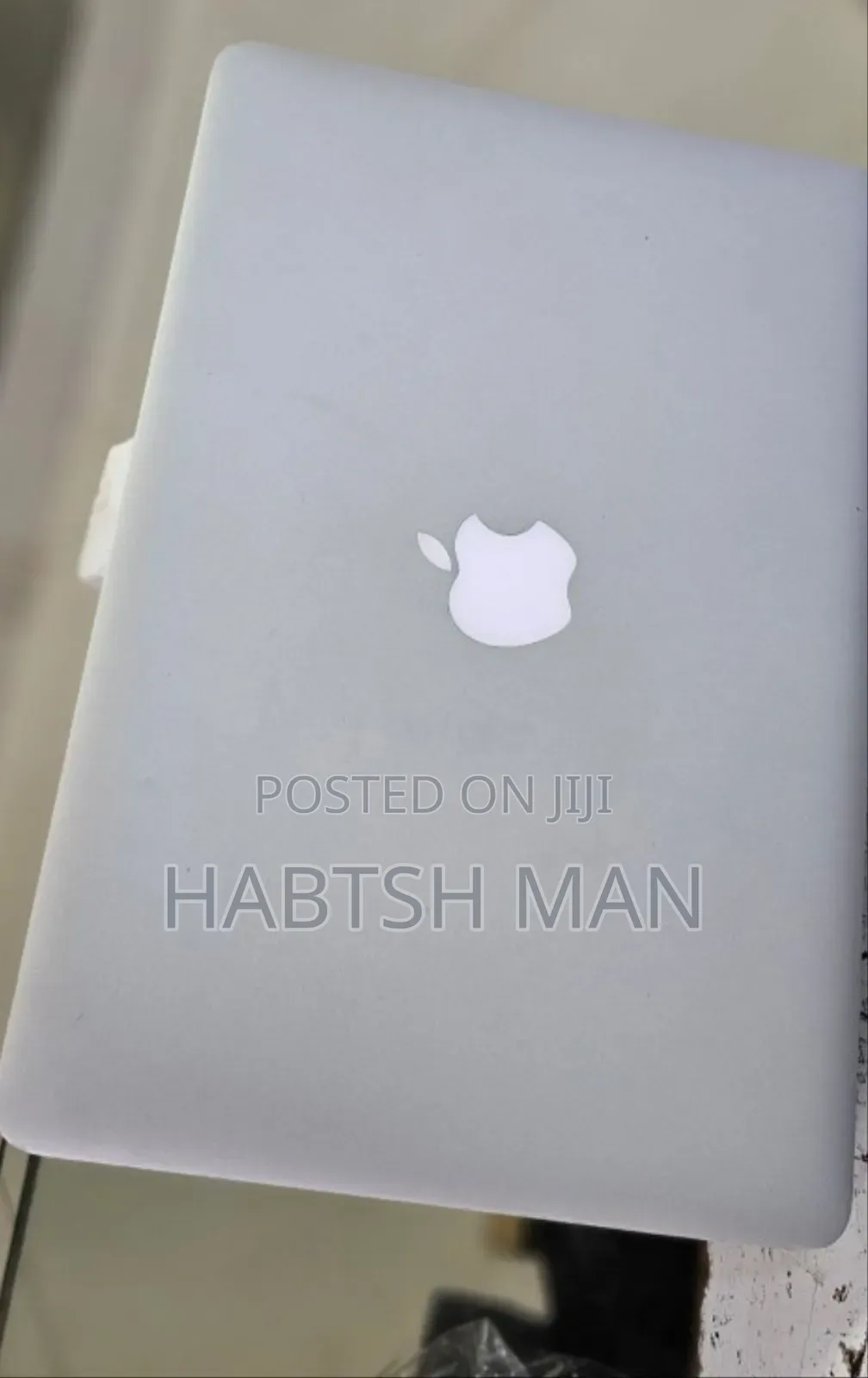 New Laptop Apple MacBook Pro 2015 8GB Intel Core I5 SSD 256GB