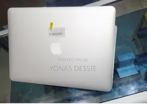 Laptop Apple MacBook Pro 2015 8GB Intel Core I5 SSD 256GB