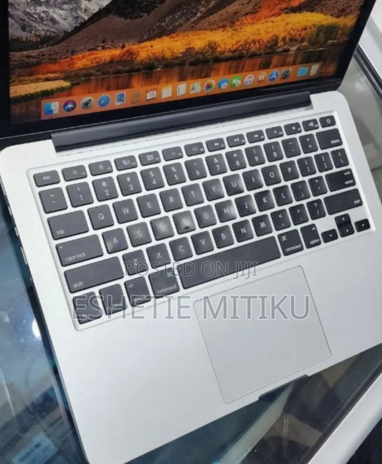 New Laptop Apple MacBook Pro 2015 8GB Intel Core I5 SSD 256GB