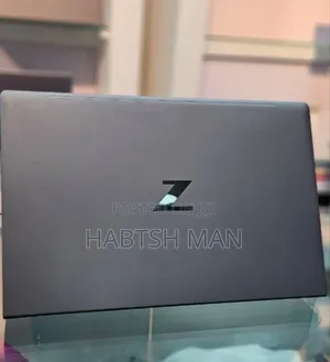 New Laptop HP ZBook Firefly G8 16GB Intel Core I7 SSD 512GB