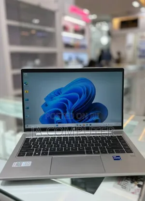 Photo - New Laptop HP ProBook 430 G4 16GB Intel Core I7 SSD 1T