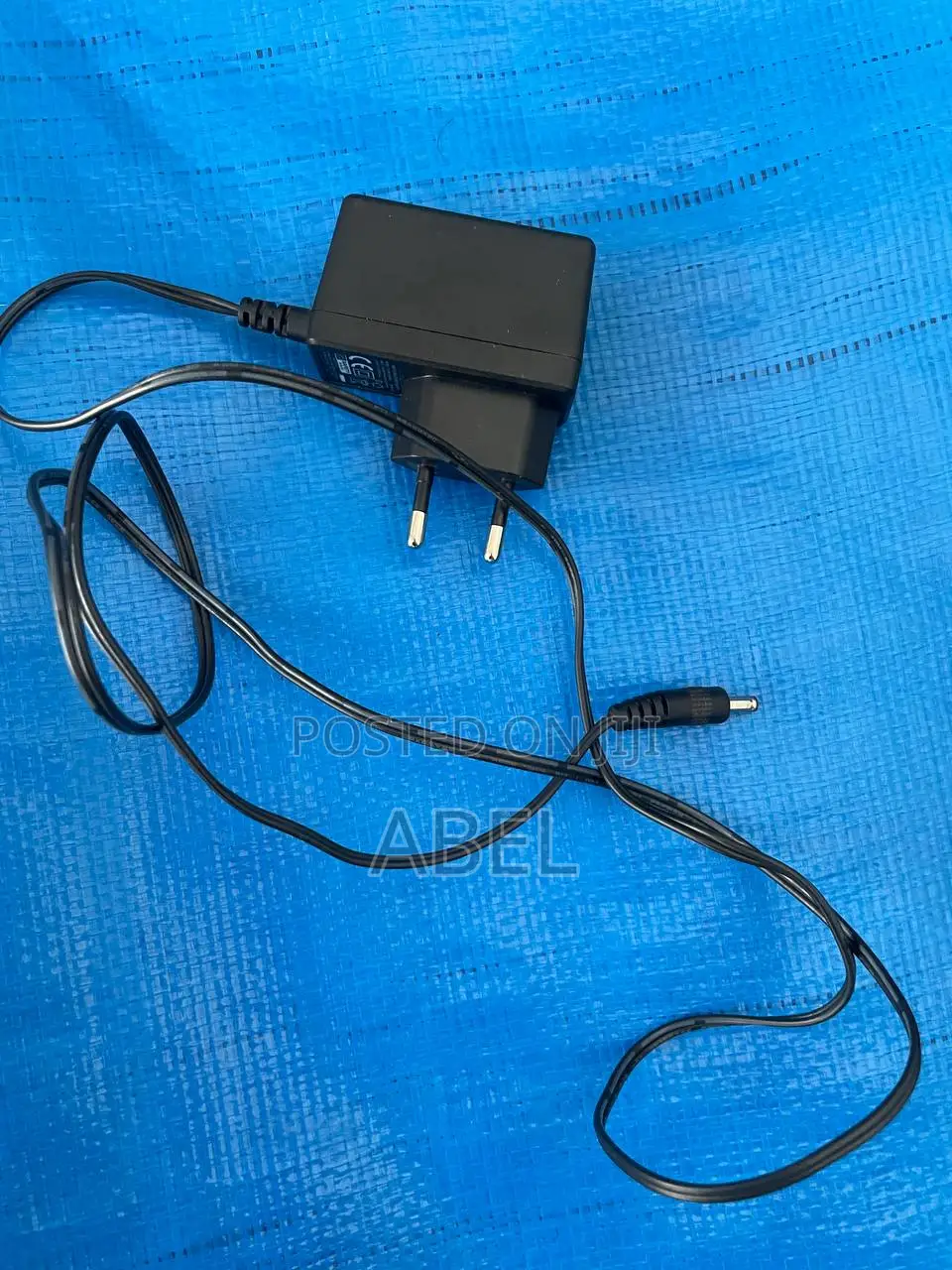 D-Link Wifi Cooper Cable Router Up to 450mb/S Used 6 Months