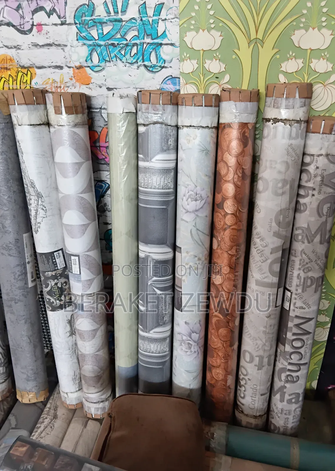 የተለያየ የግድግዳ ማስዋብያ