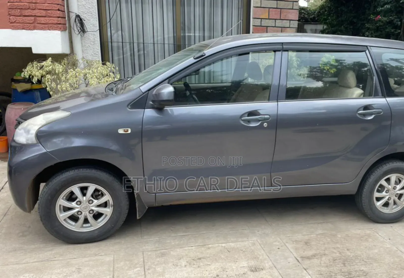 Toyota Avanza 2013 Black