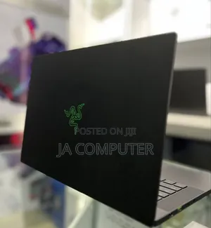 New Laptop Razer Blade 16GB AMD Ryzen 9 SSD 1T