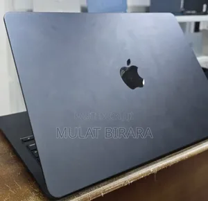 New Laptop Apple MacBook Air 2022 M2 8GB Apple M2 SSD 256GB