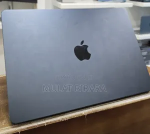 New Laptop Apple MacBook Air 2022 M2 8GB Apple M2 SSD 256GB