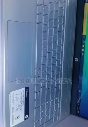 New Laptop HP Pavilion 15 8GB Intel Core I5 SSD 256GB