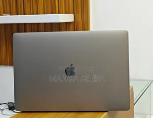 New Laptop Apple MacBook Pro 2019 16GB Intel Core I7 SSD 512GB