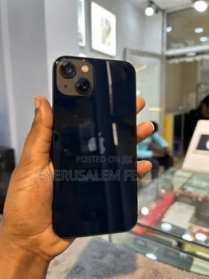 Photo - Apple iPhone 13 128 GB