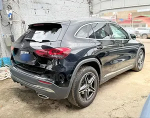 Mercedes-Benz GLA-Class 2021 Black
