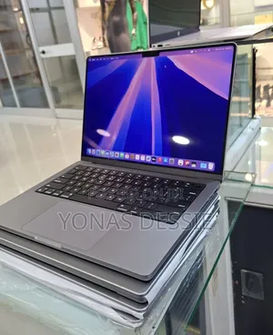 New Laptop Apple MacBook Pro M1 16GB SSD 1T