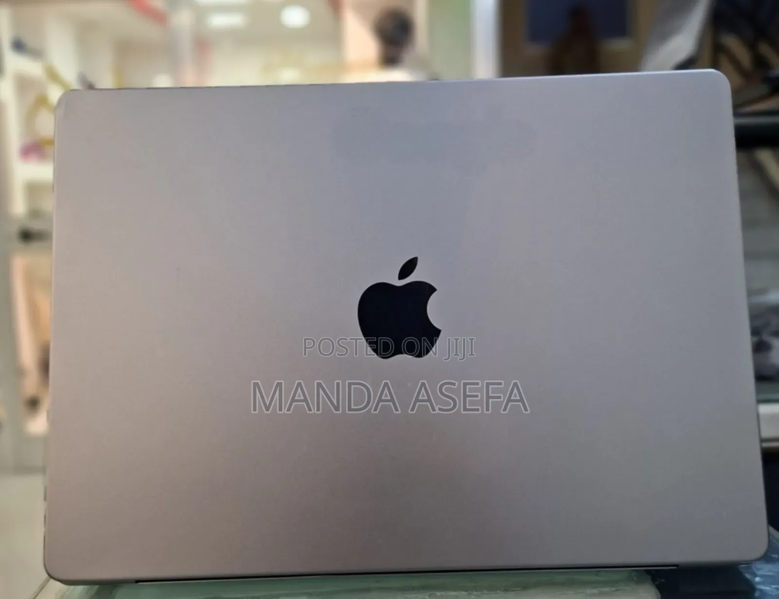 New Laptop Apple MacBook Pro M1 16GB Apple M1 Pro SSD 1T