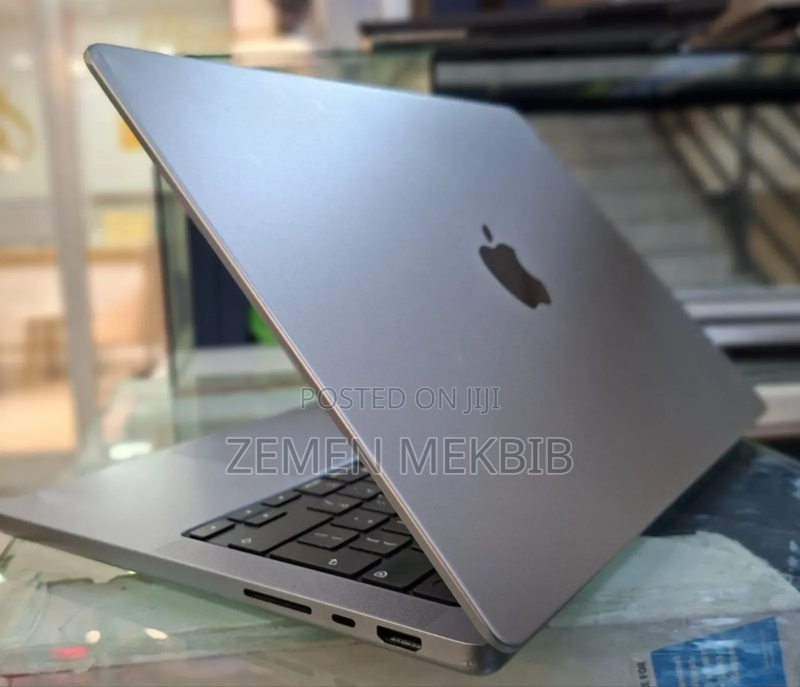 New Laptop Apple MacBook Pro M1 16GB Intel Core I7 SSD 1T