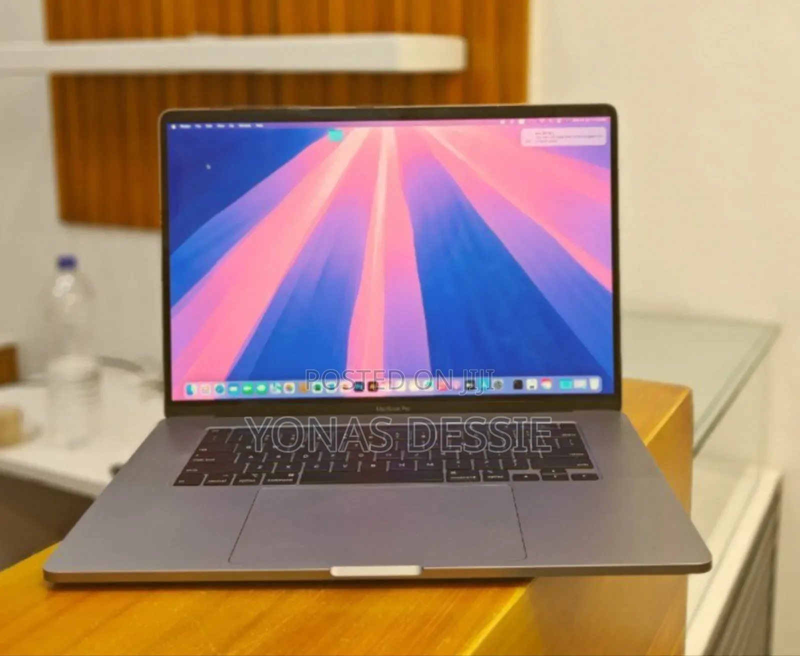 New Laptop Apple MacBook Pro 2019 16GB Intel Core i7 SSD 512GB