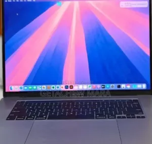 New Laptop Apple MacBook Pro 16GB Intel Core I7 SSD 512GB