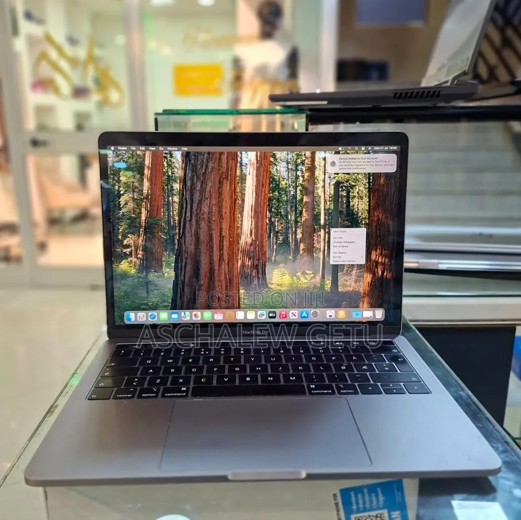 New Laptop Apple MacBook Pro 2019 8GB Intel Core I5 SSD 256GB