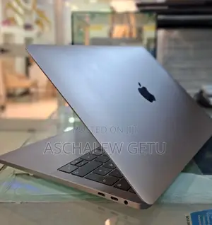 New Laptop Apple MacBook Pro 2019 8GB Intel Core I5 SSD 256GB