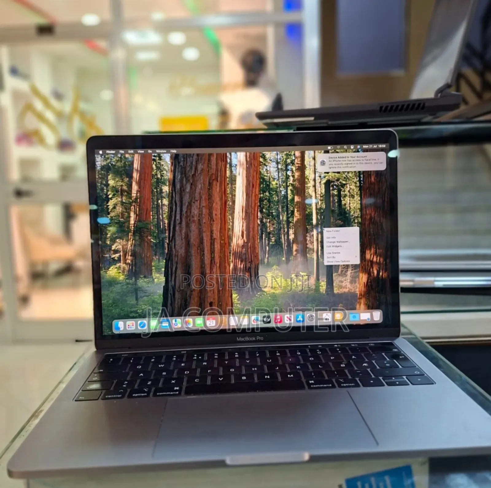 New Laptop Apple MacBook Pro 2019 8GB Intel Core I5 SSD 512GB