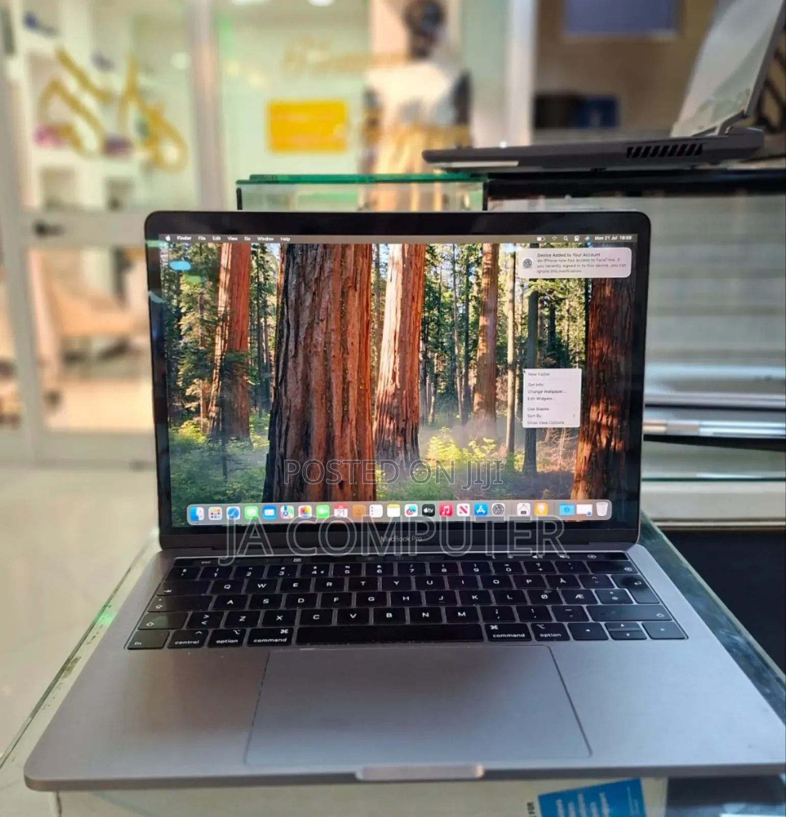 New Laptop Apple MacBook Pro 2019 8GB Intel Core I5 SSD 512GB