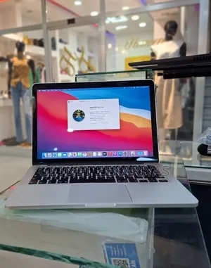 Photo - New Laptop Apple MacBook Pro 2019 8GB Intel Core I5 SSD 256GB