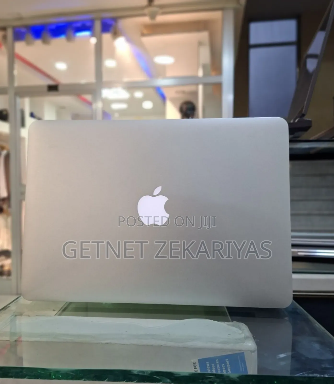 New Laptop Apple MacBook Pro 2019 8GB Intel Core I5 SSD 256GB
