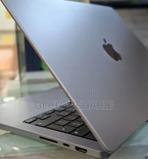 Photo - New Laptop Apple MacBook Pro 2021 M1 16GB Apple M1 Pro SSD 512GB