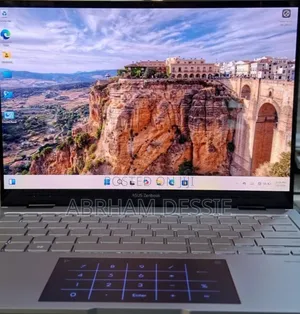 New Laptop Asus ZenBook Flip UX360UA 16GB Intel Core I7 SSD 1T