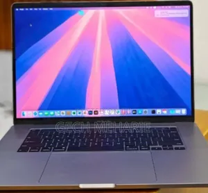 New Laptop Apple MacBook Pro 2019 16GB Intel Core I7 SSD 512GB