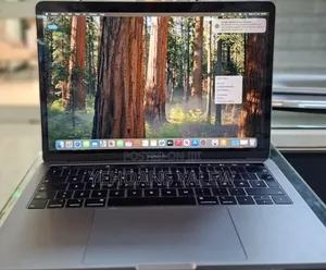 Photo - New Laptop Apple MacBook Pro 2019 8GB Intel Core I5 SSD 256GB