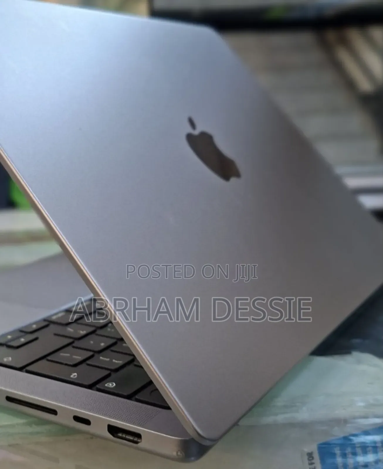 New Laptop Apple MacBook Pro 2021 M1 16GB Apple M1 Pro SSD 512GB