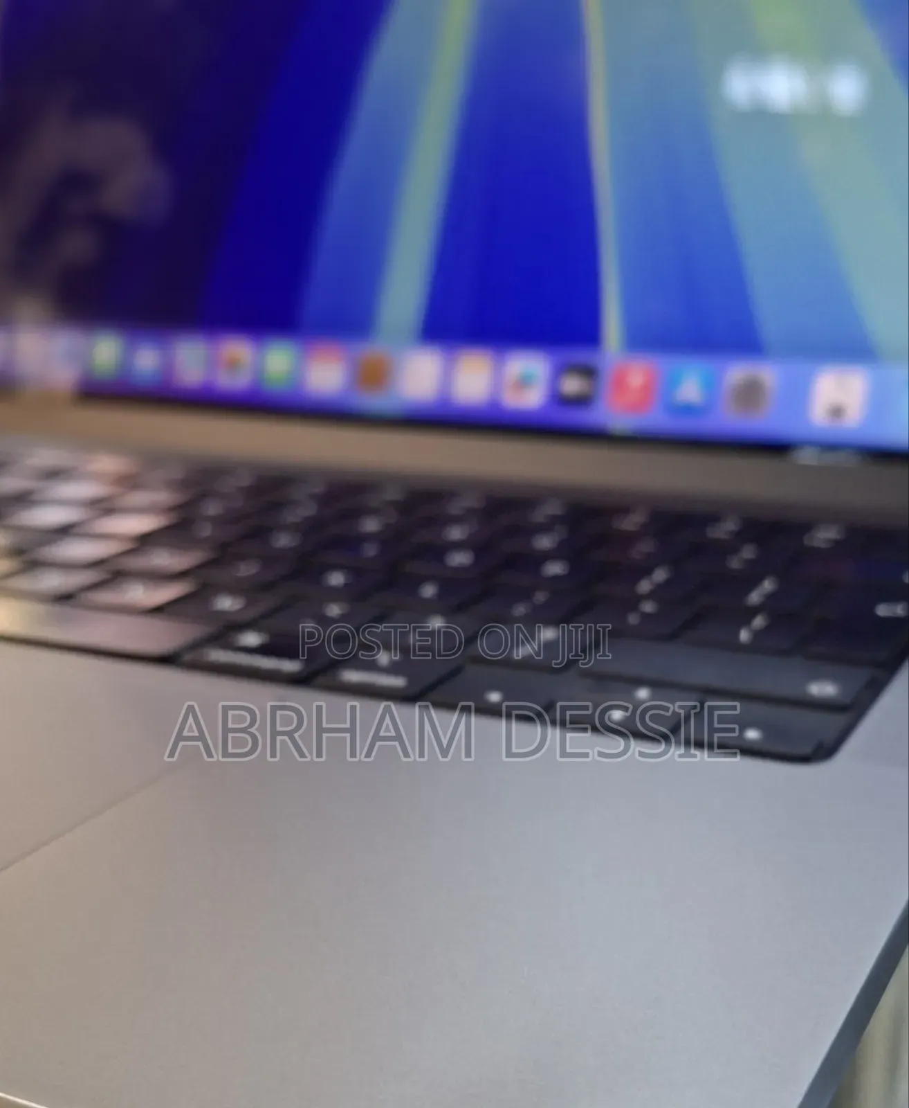 New Laptop Apple MacBook Pro 2021 M1 16GB Apple M1 Pro SSD 512GB