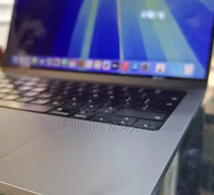 New Laptop Apple MacBook Pro M1 16GB Apple M1 Pro SSD 512GB