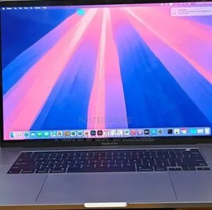 New Laptop Apple MacBook Pro 2019 16GB Intel Core I7 SSD 512GB