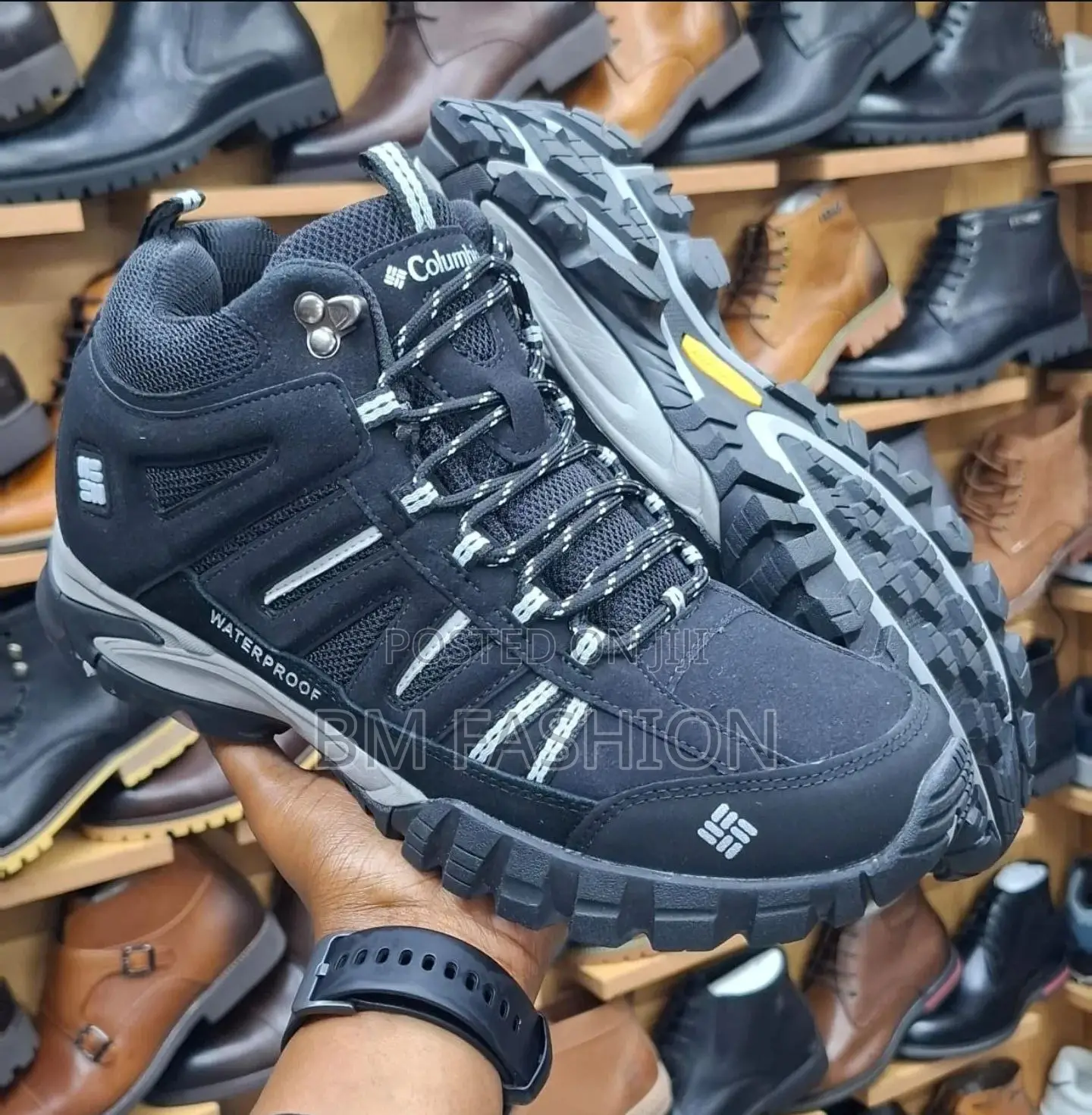 Columbia Mid High Strengthen Shoes