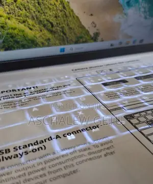 New Laptop Lenovo ThinkBook 13 16GB Intel Core Ultra 7 SSD 512GB