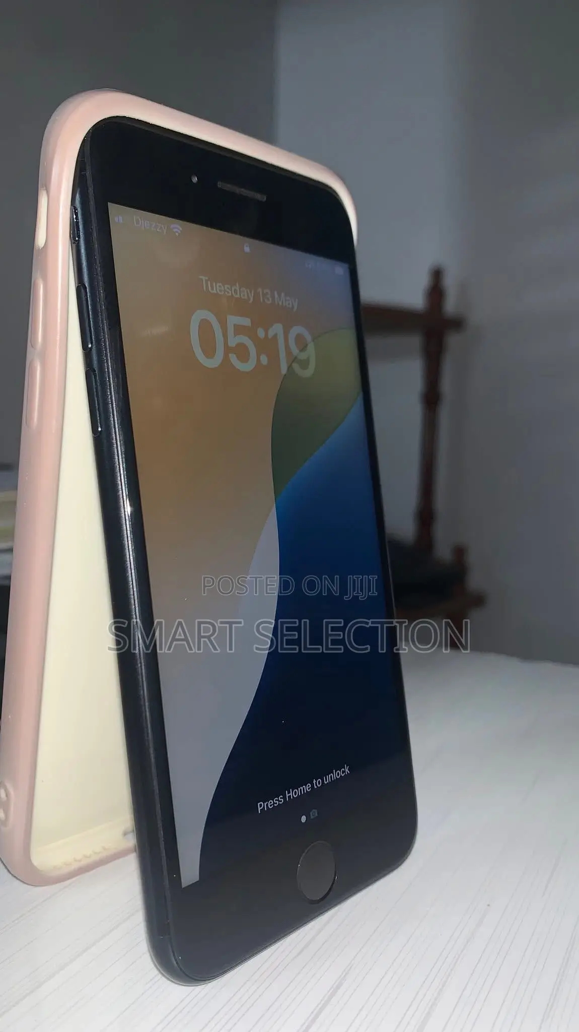 Apple iPhone SE (2020) 128 GB Black