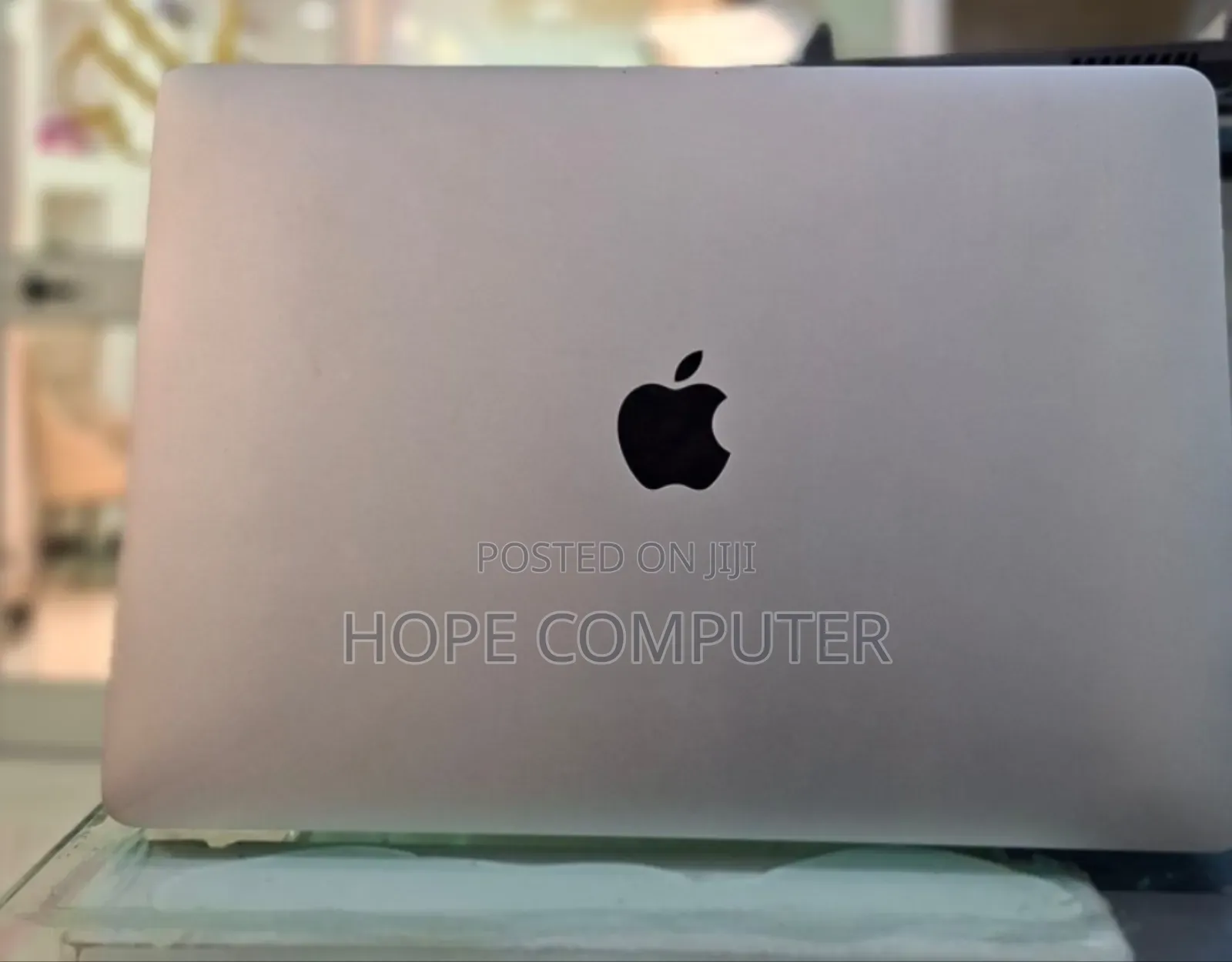 New Laptop Apple MacBook Pro 2019 8GB Intel Core I5 SSD 256GB