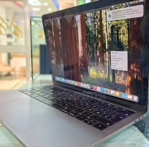 New Laptop Apple MacBook Pro 2019 8GB Intel Core I5 SSD 256GB