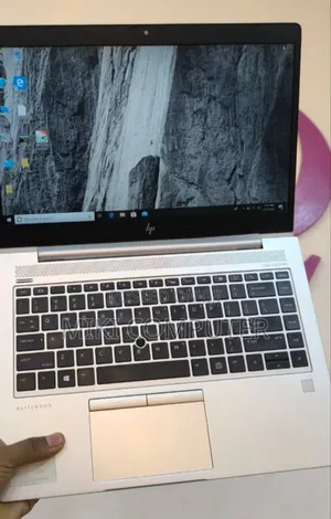 Photo - New Laptop HP EliteBook 745 8GB AMD Ryzen 5 SSD 256GB