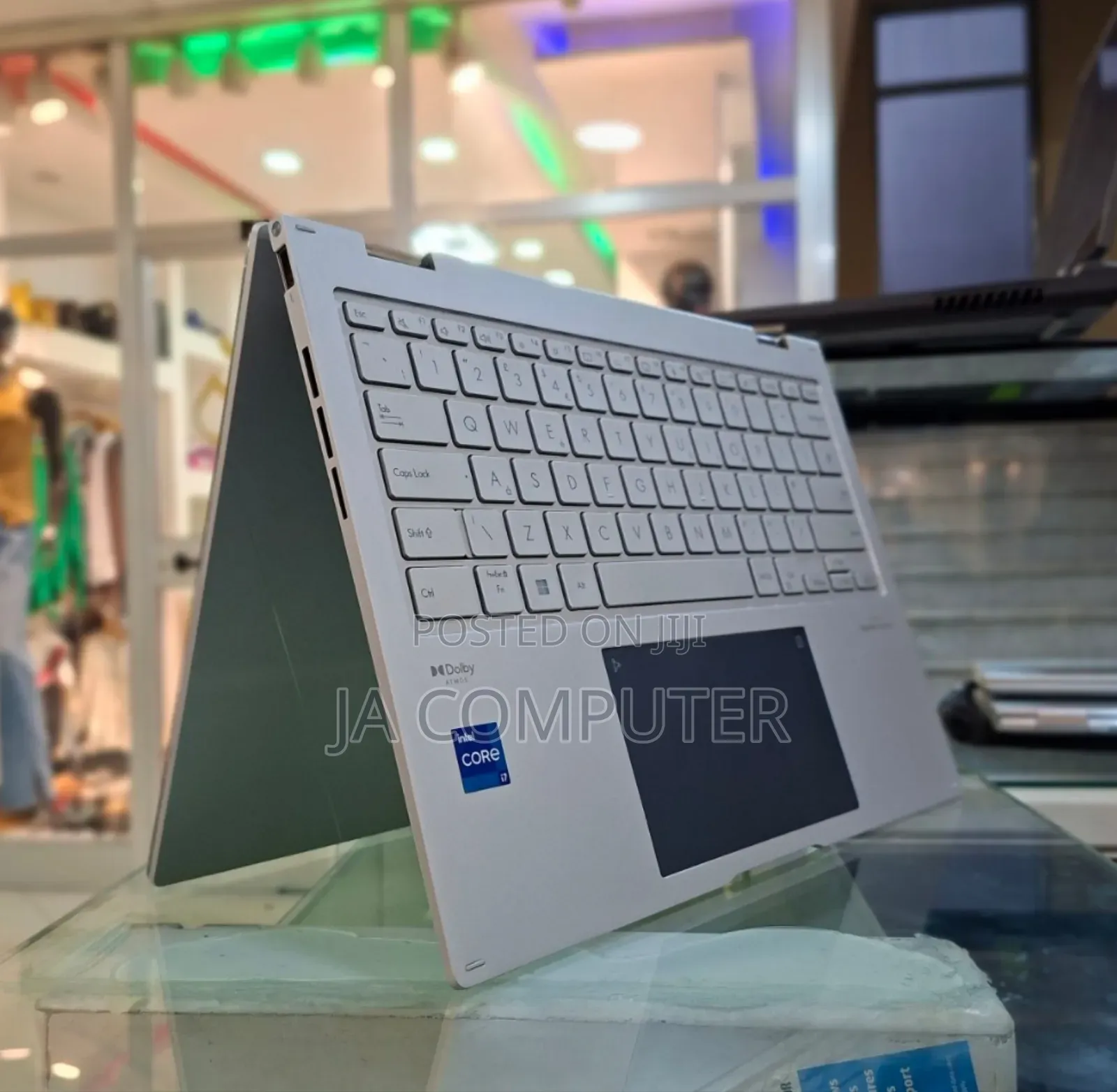 New Laptop Asus ZenBook Flip 14 UX461UN 16GB Intel Core I7 SSD 1T