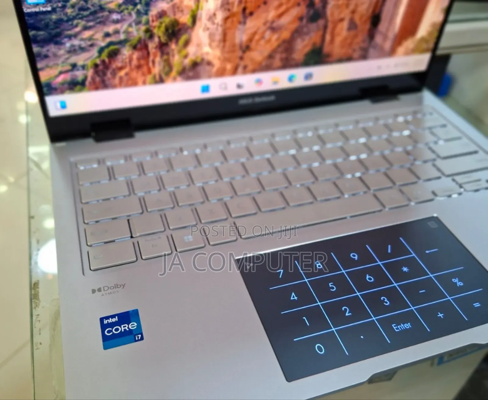 New Laptop Asus ZenBook Flip 14 UX461UN 16GB Intel Core I7 SSD 1T