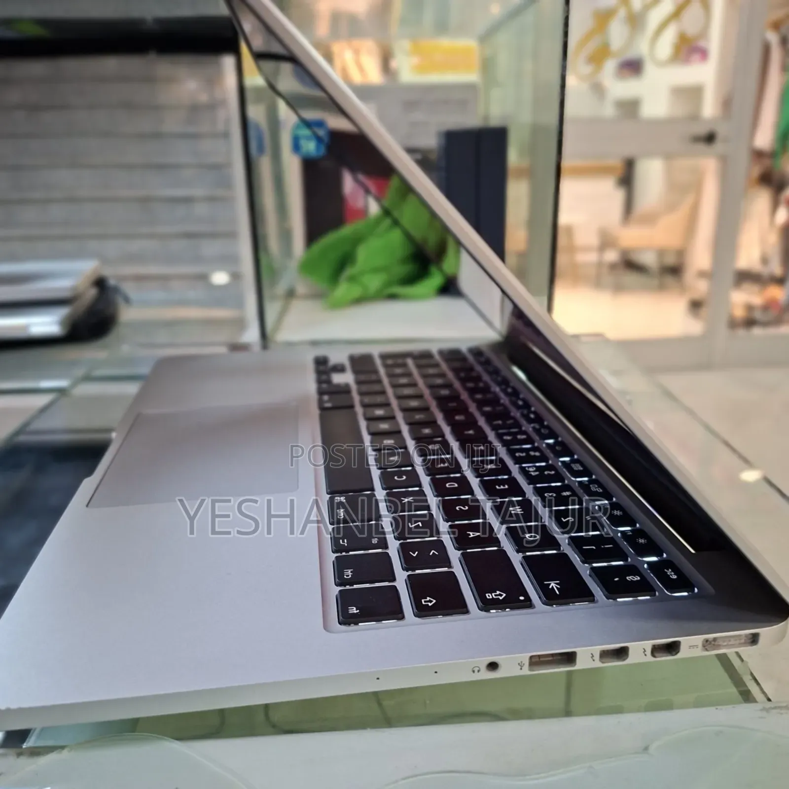 New Laptop Apple MacBook 2013 16GB Intel Core I5 SSD 512GB