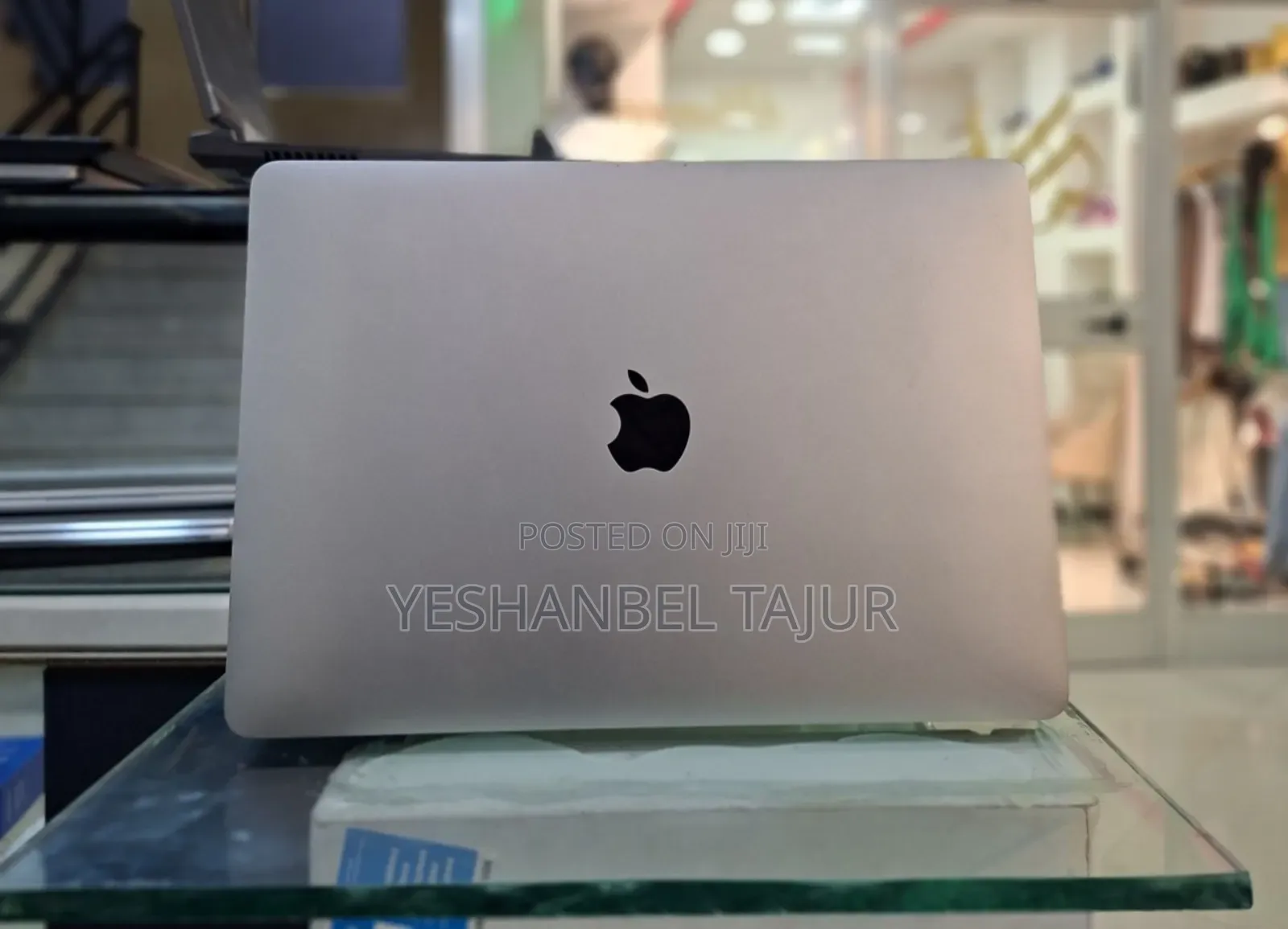 New Laptop Apple MacBook Pro 2013 8GB Intel Core I5 SSD 256GB