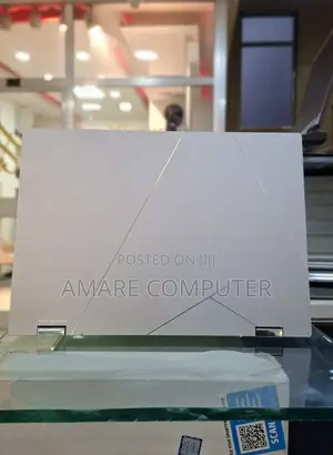 New Laptop Asus 16GB Intel Core I7 SSD 1T